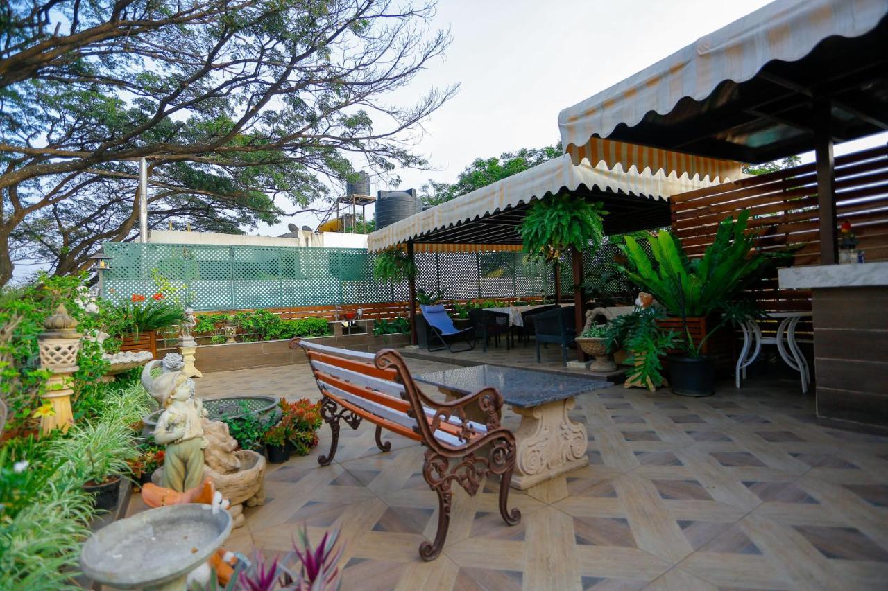 Terrace Gardens Bed & Breakfast Bangalore Bagian luar foto